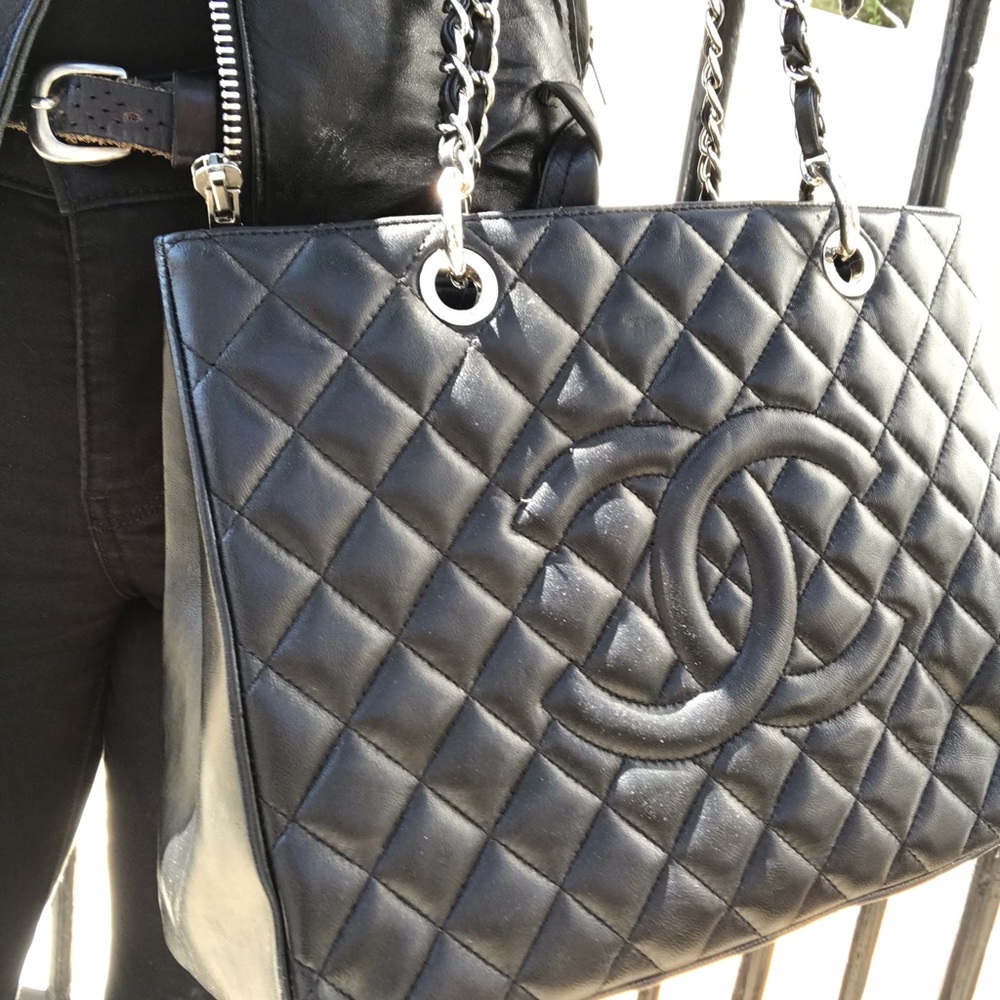 Classic CHANEL Quilted GST